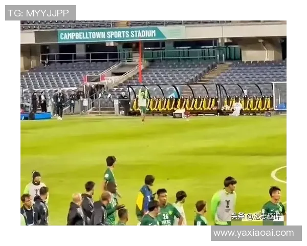 国际球星幽默调侃中国足球队实力差距引发热议球迷纷纷回应