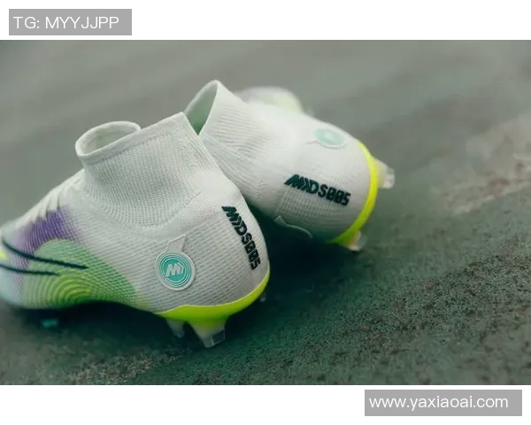 足球球员常用球鞋尺码分析探讨不同球星的鞋码与身高体型关联