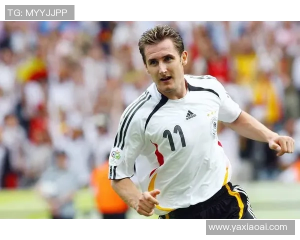 意大利足球球星辉煌历程与经典瞬间全面回顾 意大利足球球星辉煌历程与经典瞬间全面回顾