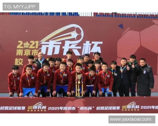 聚焦足球俱乐部核心球员发展与表现探索打造球队辉煌的关键人物 聚焦足球俱乐部核心球员发展与表现探索打造球队辉煌的关键人物